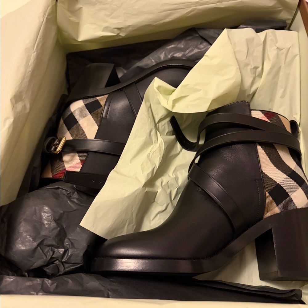 Burberry Black and Beige Ankle Boots